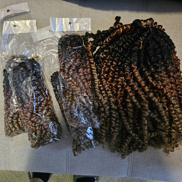 Chrochet Passion Hair Twist 12" Waterwave Multicolor - Picture 1 of 4